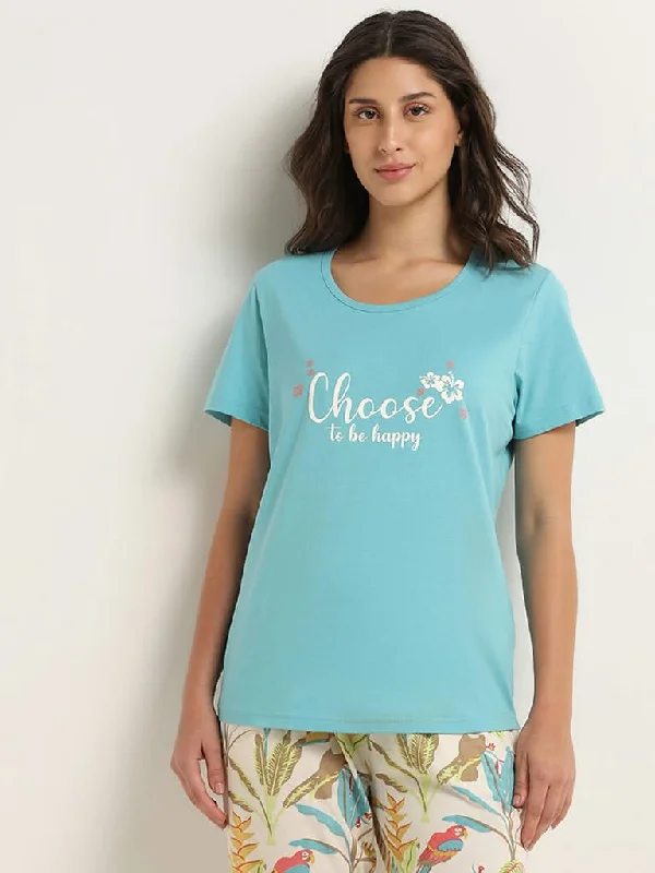 Women's sustainable fashion pants Jeggings women jeans combining the comfort of leggings and style of jeans Wunderlove Blue Text-Printed Cotton T-Shirt Women's sustainable fashion pants Jeggings women jeans combining the comfort of leggings and style of jeans Wunderlove Blue Text-Printed Cotton T-Shirt