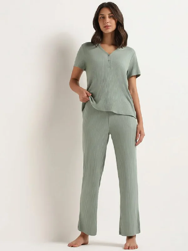 Women's pants for travel Embellished women jeans with studs or rhinestones for a glamorous touch Wunderlove Green Self-Patterned Mid-Rise Supersoft Pyjamas Women's pants for travel Embellished women jeans with studs or rhinestones for a glamorous touch Wunderlove Green Self-Patterned Mid-Rise Supersoft Pyjamas
