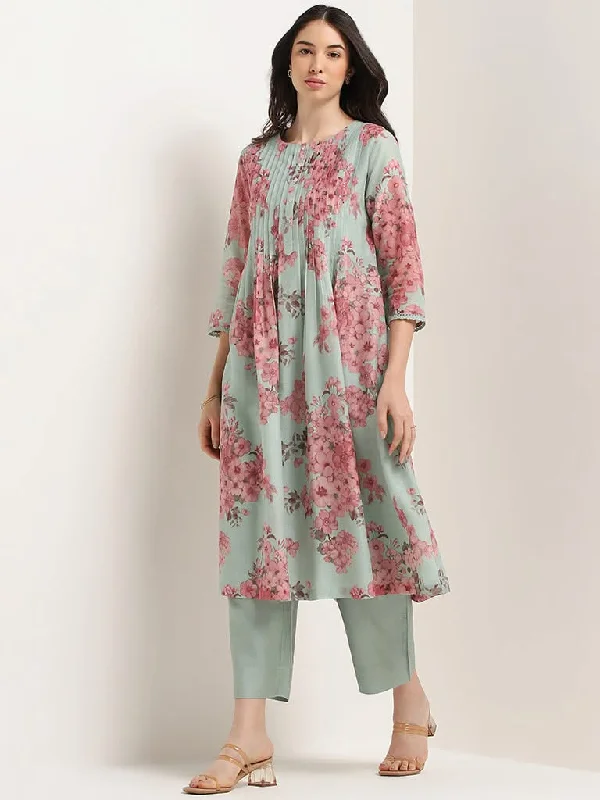 Women's pants for garden parties Colored women jeans in vibrant hues like red and yellow Zuba Mint Floral Cotton Blend A-Line Kurta Women's pants for garden parties Colored women jeans in vibrant hues like red and yellow Zuba Mint Floral Cotton Blend A-Line Kurta