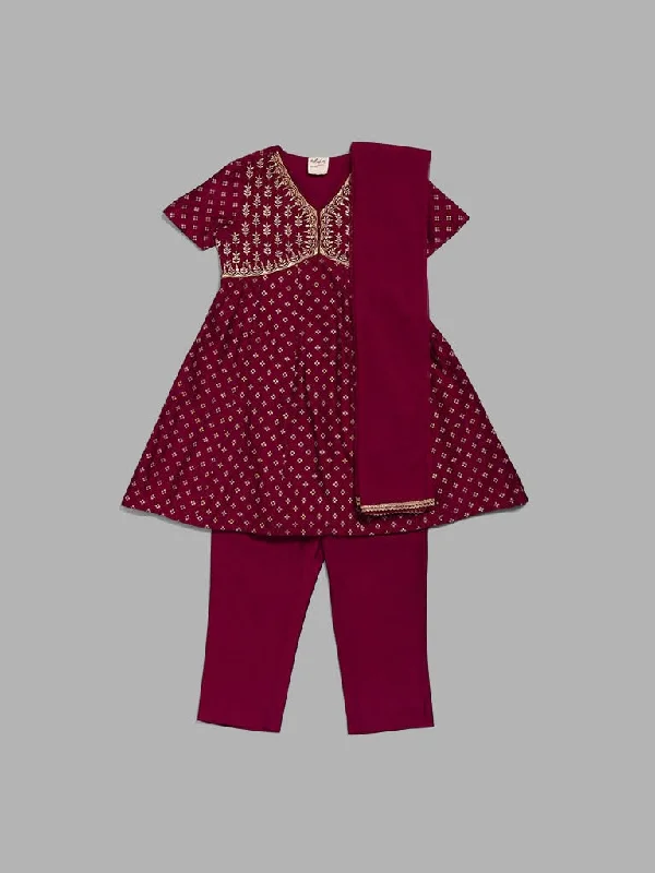 Women's luxury leather pants Stretch women jeans for enhanced mobility and comfort Utsa Kids Magenta Floral Embroidered Kurta, Pants & Dupatta Set (2 - 8yrs)