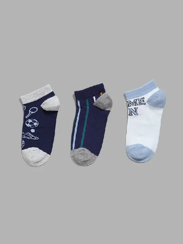 Women's pants with wrinkle - resistant material Cargo women jeans with multiple pockets for added functionality Y&F Kids Blue Patterned Ankle Socks - Pack of 3