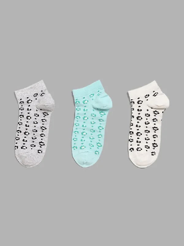 Women's tassel - adorned boho pants Embellished women jeans with studs or rhinestones for a glamorous touch Y&F Kids Multicolour Animal Printed Socks - Pack of 3